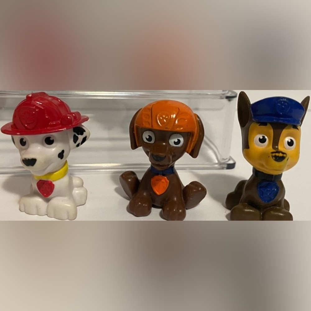 PAW PATROL - Mini Figures Set of Nine - Picture 4 of 4